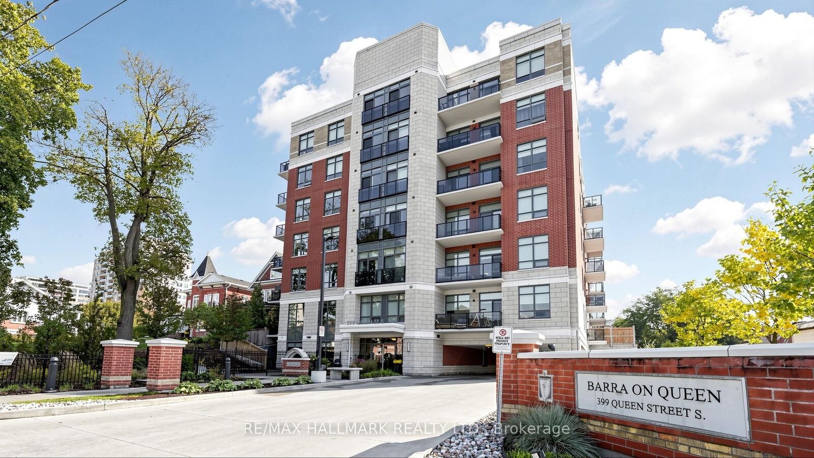 Property Photo:  399 Queen Street S 414  ON N2G 0C4 