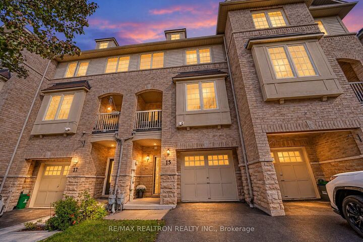 Property Photo:  15 Blunden Road  ON L1Z 0K9 