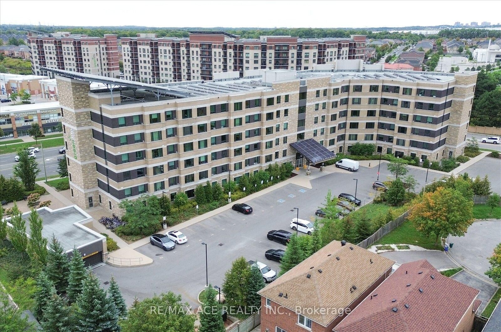 Property Photo:  7400 Markham Road 615  ON L3S 0C5 