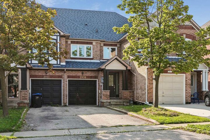 Property Photo:  3920 Zenith Court  ON L5N 7H7 