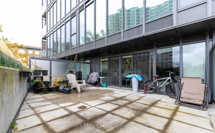 Property Photo:  15 Beverley Street 503  ON M5T 0B3 