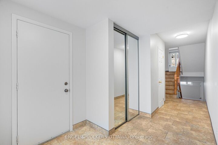 Property Photo:  1321 Morley Boulevard  ON K2C 1R1 