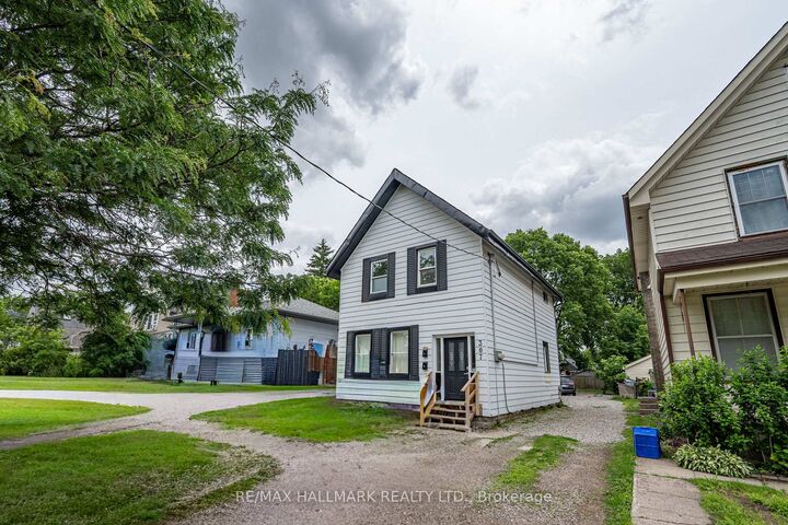Property Photo:  307 Grey Street E (Upper Floor)  ON N6B 1G7 