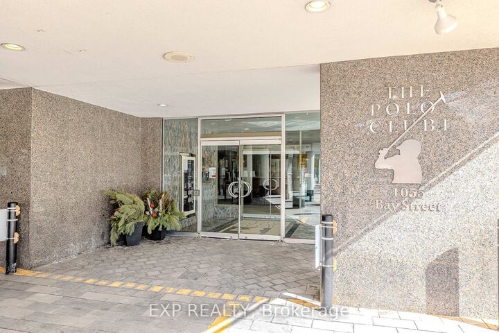 Property Photo:  1055 Bay Street 1515  ON M5S 3A3 