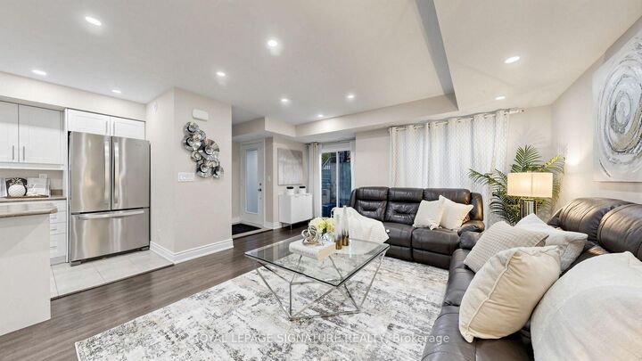 Property Photo:  1 Blanche Lane 801  ON L6B 1N3 