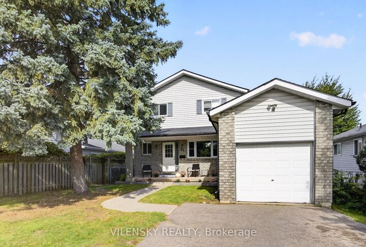 Property Photo:  51 McConkey Place  ON L4N 6H4 