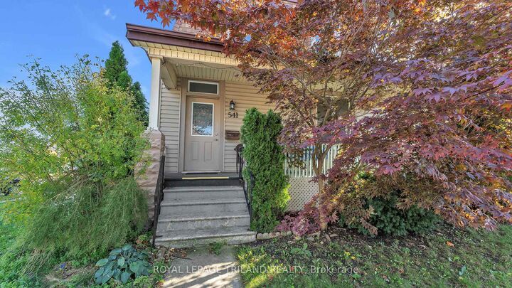Property Photo:  541 Nelson Street  ON N6B 1A8 