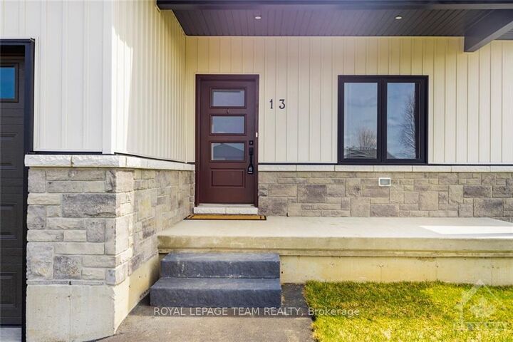 Property Photo:  13 Morrison Drive  ON K0J 1K0 