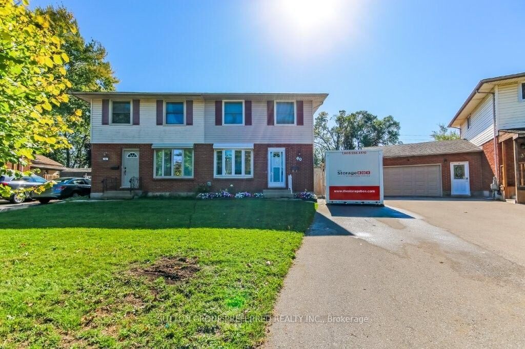 Property Photo:  39 Metcalfe Crescent  ON N6E 1H8 