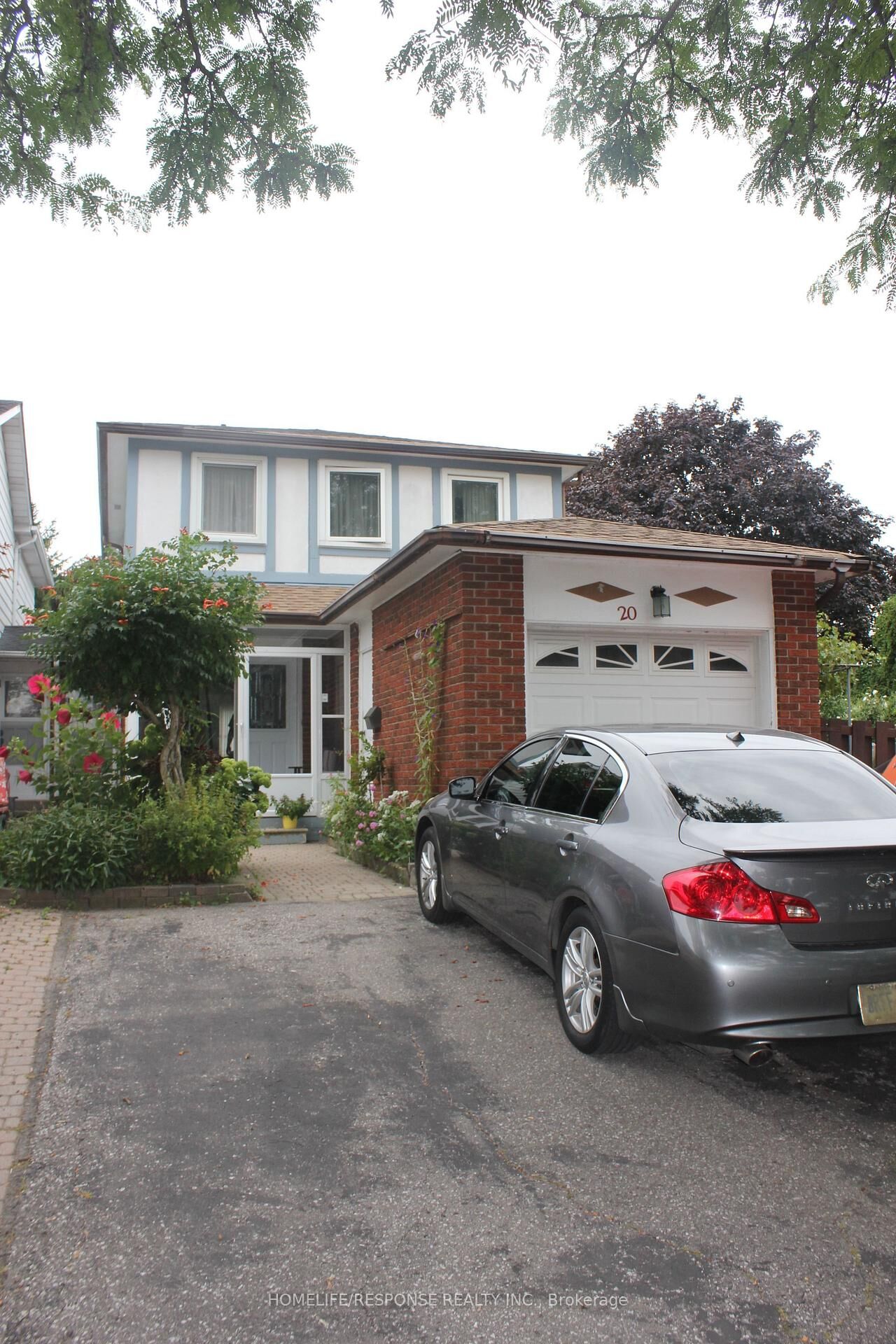 Property Photo:  20 Nootka Crescent Lower  ON M2H 2X6 