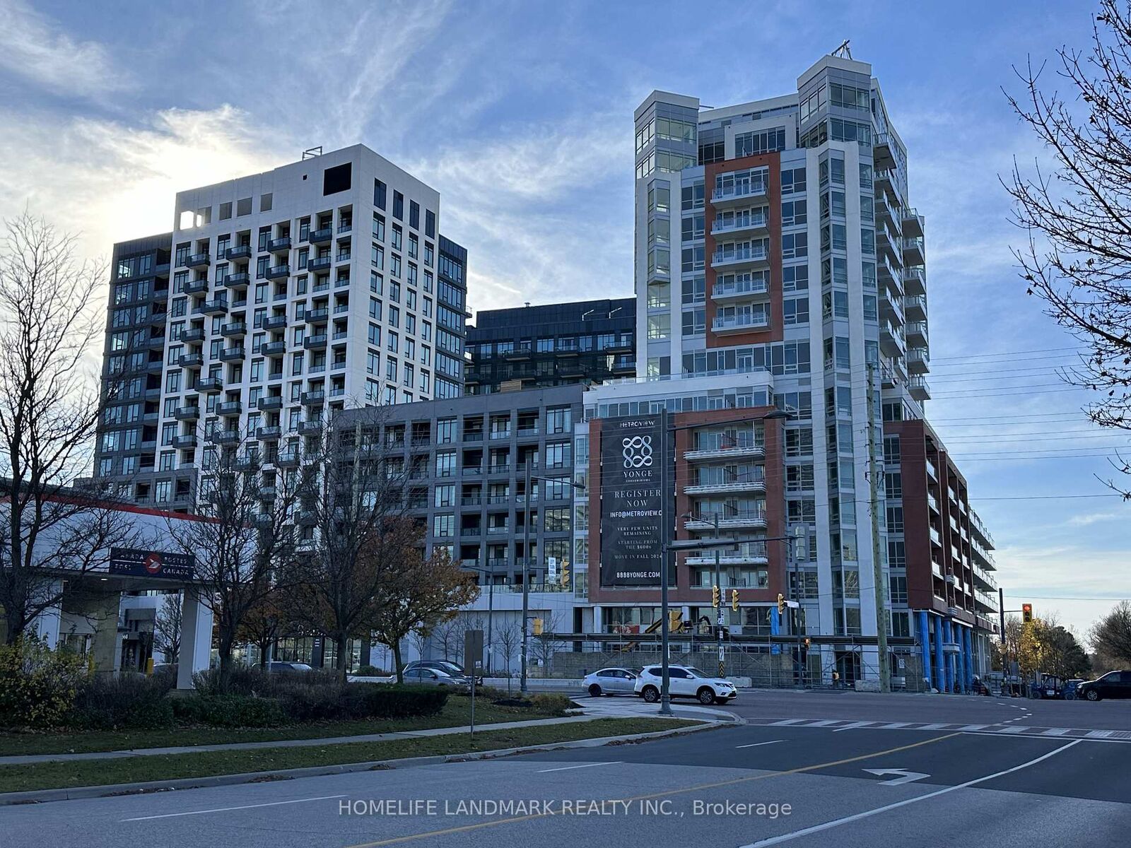 Property Photo: 8888 Yonge Street 209 ON L4C 6Z1