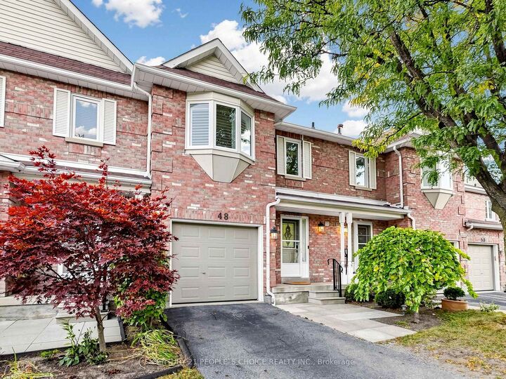 Property Photo:  6050 Bidwell Trail 48  ON L5V 1V6 
