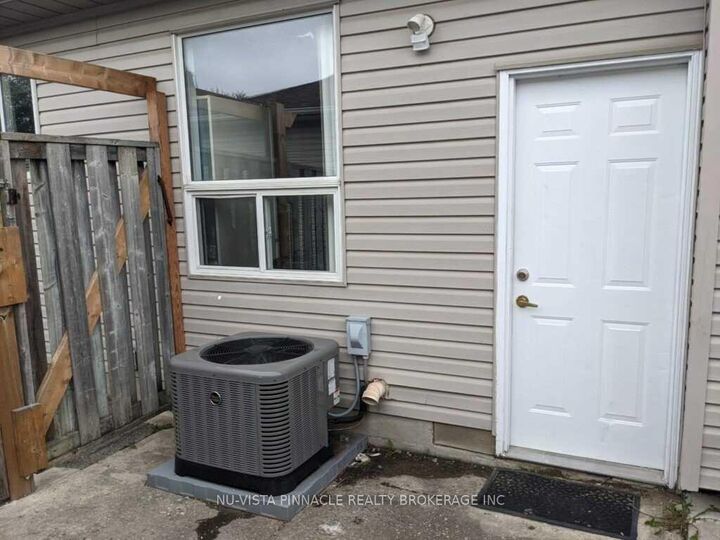 Property Photo:  963 Prosperity Court Lower  ON N5V 5C7 