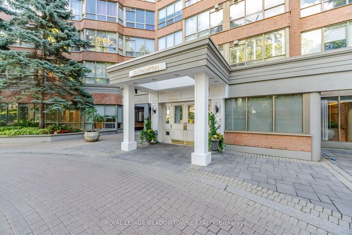 Photo de la propriété:  1 Ripley Avenue 816  ON M6S 4Z6 