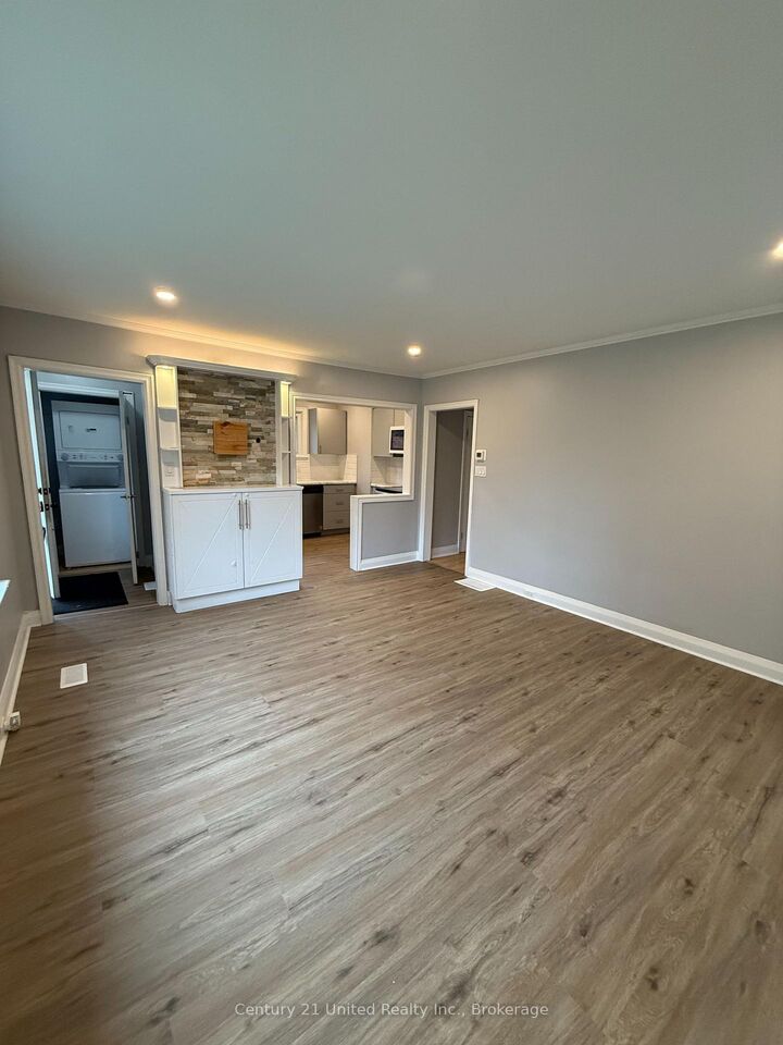 Property Photo:  1055 Western Avenue Main Floor  ON K9J 5W5 