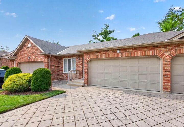 Property Photo:  43 Capulet Walk 9  ON N6H 5V4 