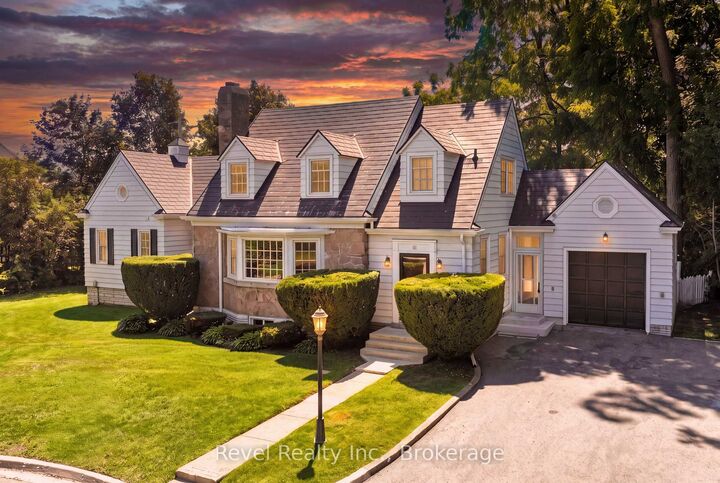 Property Photo:  13 Sylvan Crescent  ON K9V 2W4 