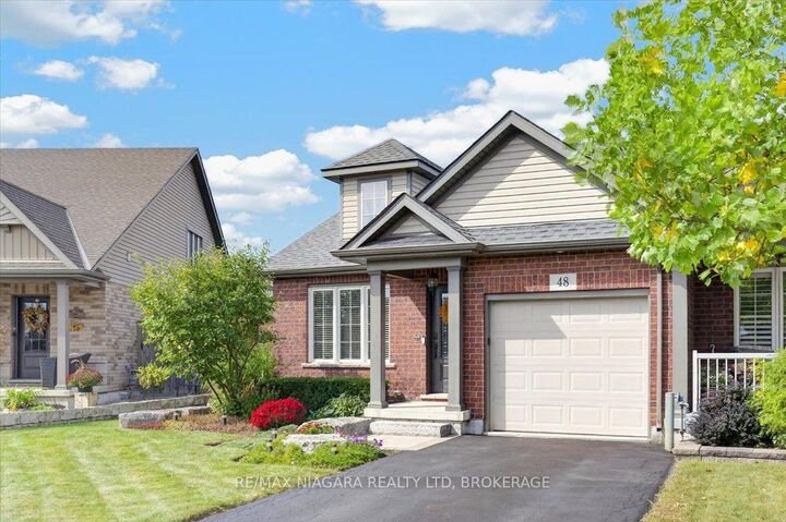 Property Photo:  48 Falcon Drive  ON L3C 0B2 