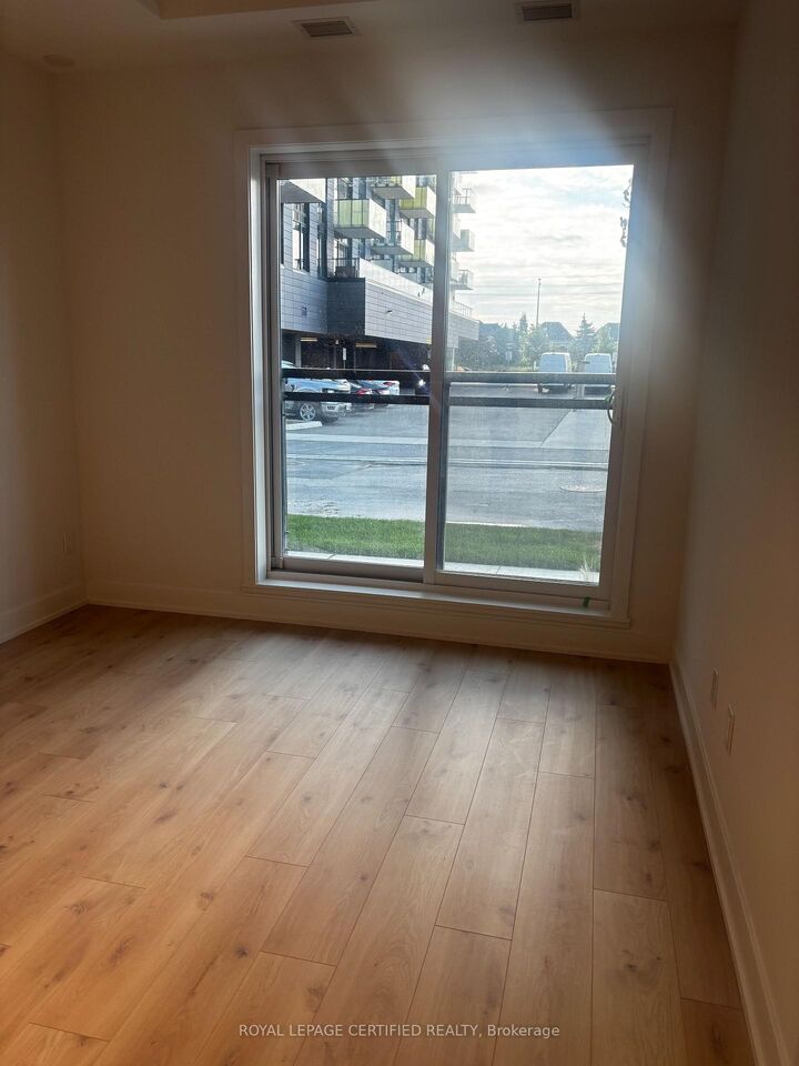 Property Photo: 3088 William Cutmore Boulevard 112 ON L6H 8A4