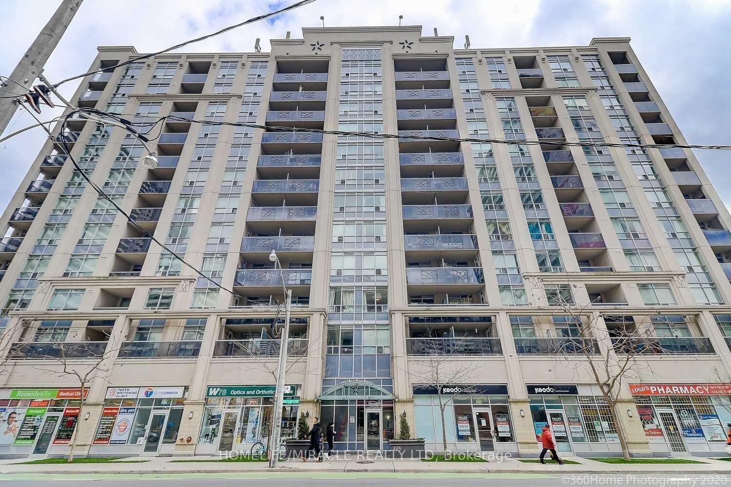 Property Photo:  225 Wellesley Street 607  ON M4X 1X8 