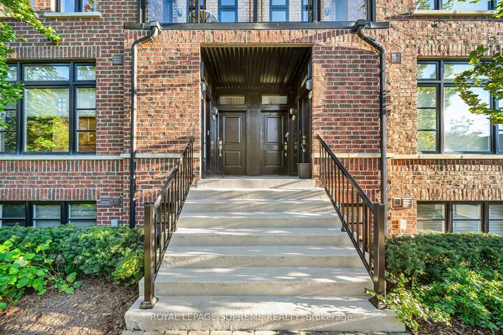 Property Photo:  8167 Kipling Avenue 43  ON L4L 0G4 