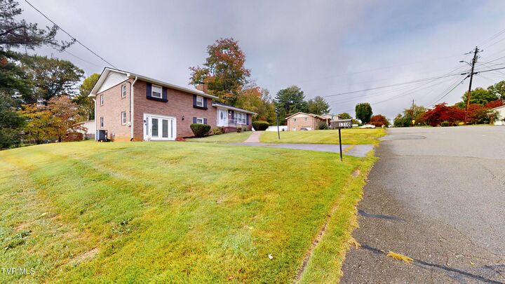 Property Photo: 1310 Plantation Drive TN 37604