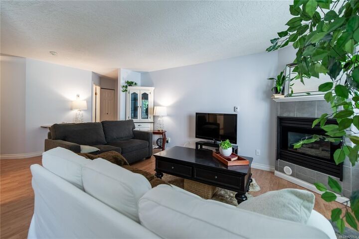 Property Photo:  832 Fisgard St #304  BC V8W 1S1 