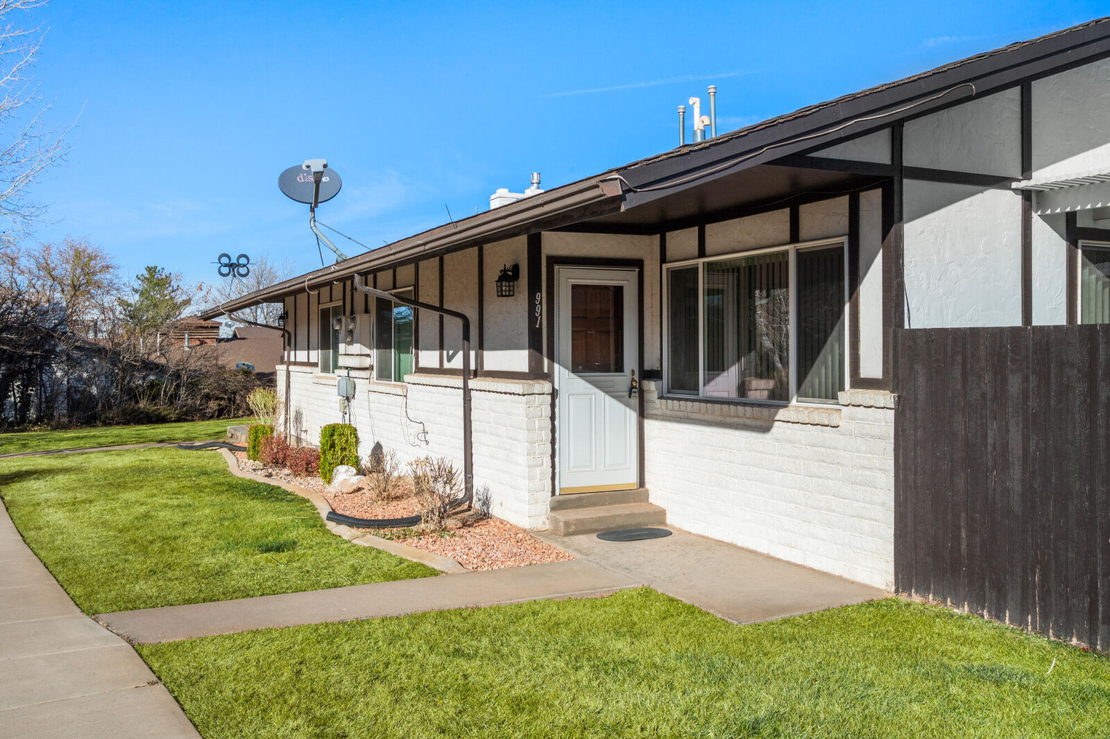 Property Photo: 991 S Three Fountains Dr UT 84720