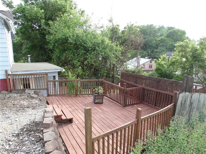 Property Photo:  114 Beallsville Rd  PA 15314 