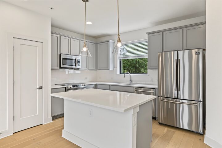 Property Photo:  2050 Lohmans Spur Road 102  TX 78734 