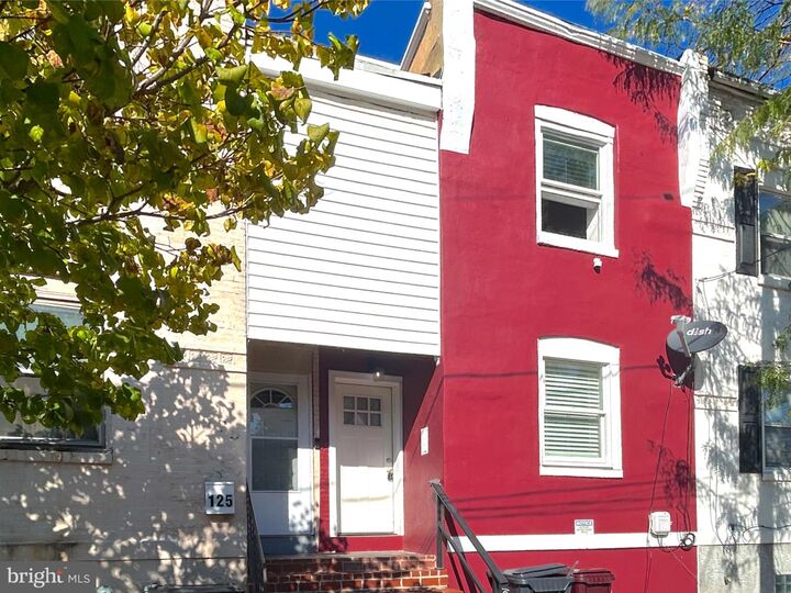 Property Photo:  127 N Dupont Street  DE 19805 