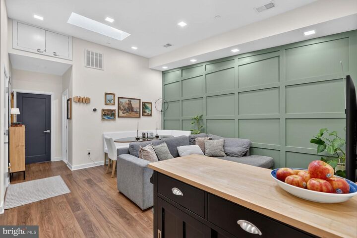 Property Photo:  1355 Bryant Street NE 6  DC 20018 