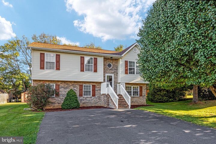 Property Photo:  139 Hillview Drive  VA 22644 