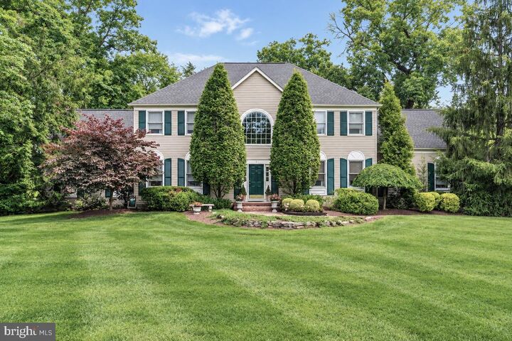 Property Photo:  1 Maxwell Court  NJ 08822 