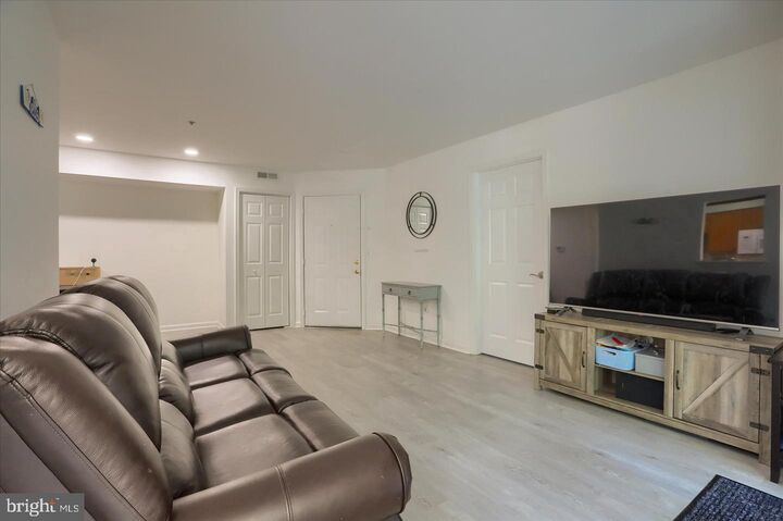 Property Photo:  3815 Sunnyfield Court 1C  MD 21074 