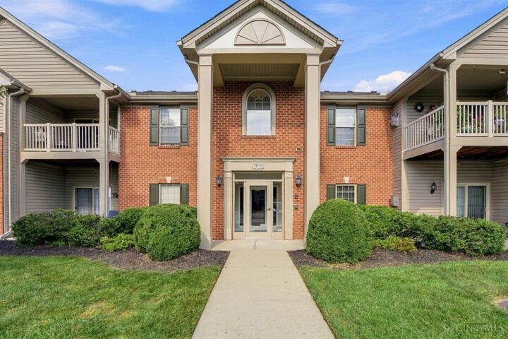 Property Photo: 7975 Pinnacle Point Drive OH 45069