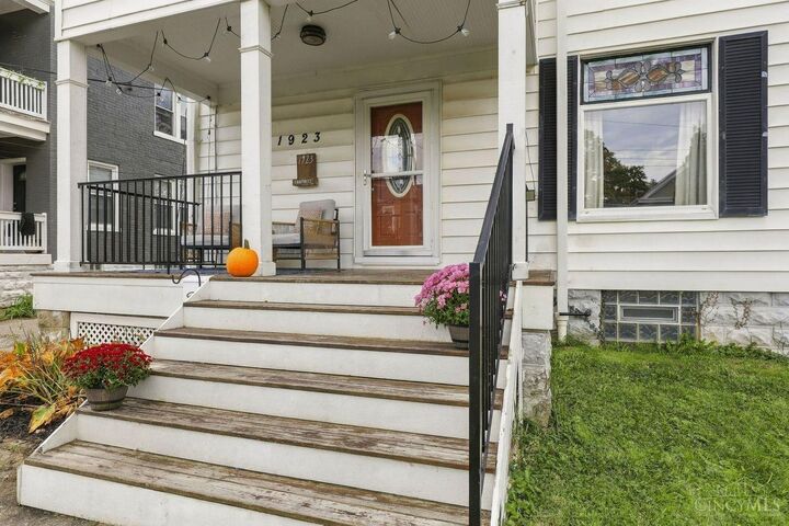 Property Photo: 1923 Delaware Avenue OH 45212