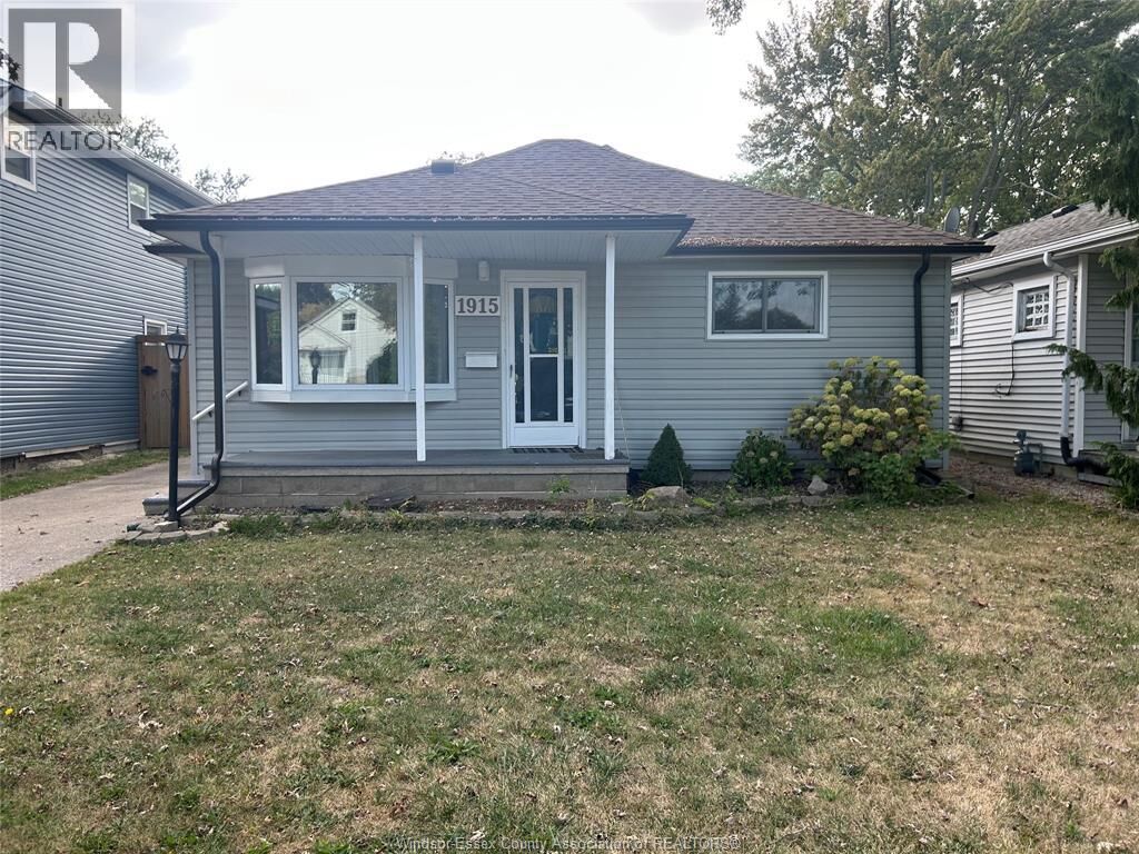 Property Photo:  1915 Ferndale  ON N8T 2K9 