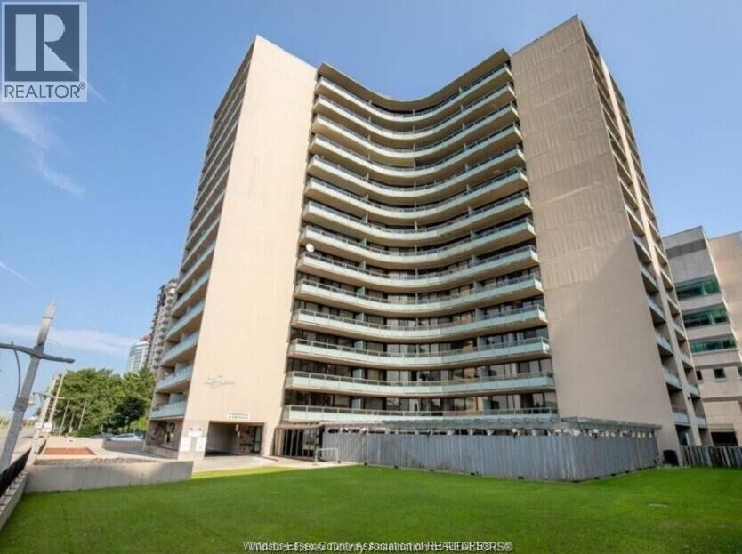 Property Photo:  111 Riverside Drive East 1105  ON N9A 2S6 