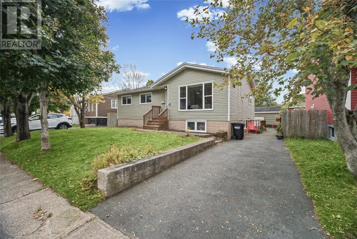 Property Photo:  10 Johnson Crescent  NL A1B 2J4 