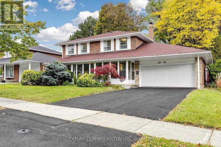 Property Photo: 20 Zircon Court ON M2H 2A1