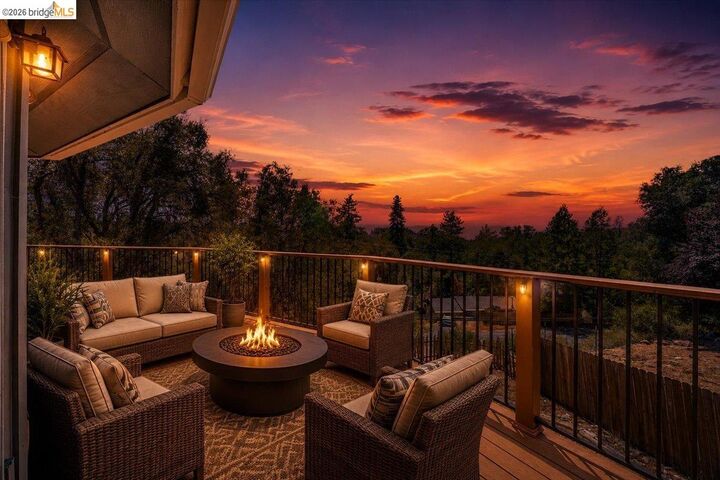 Property Photo:  21065 Crystal Falls Dr  CA 95370 