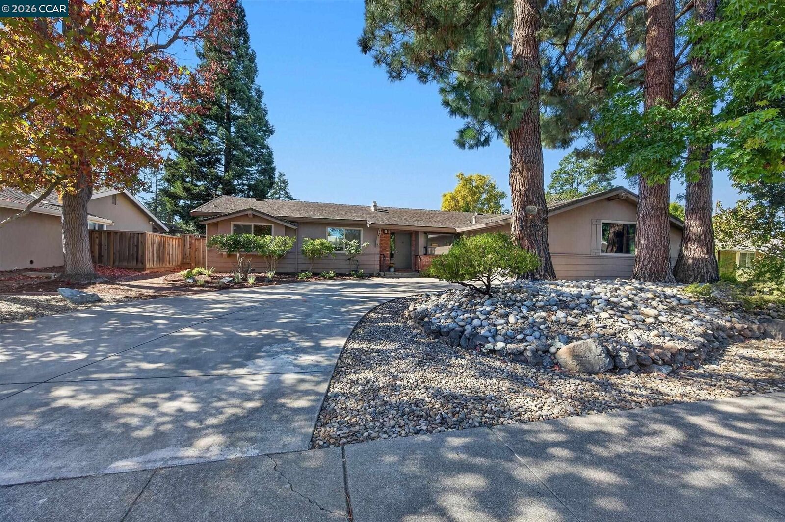Property Photo:  245 Pickering Pl  CA 94598 
