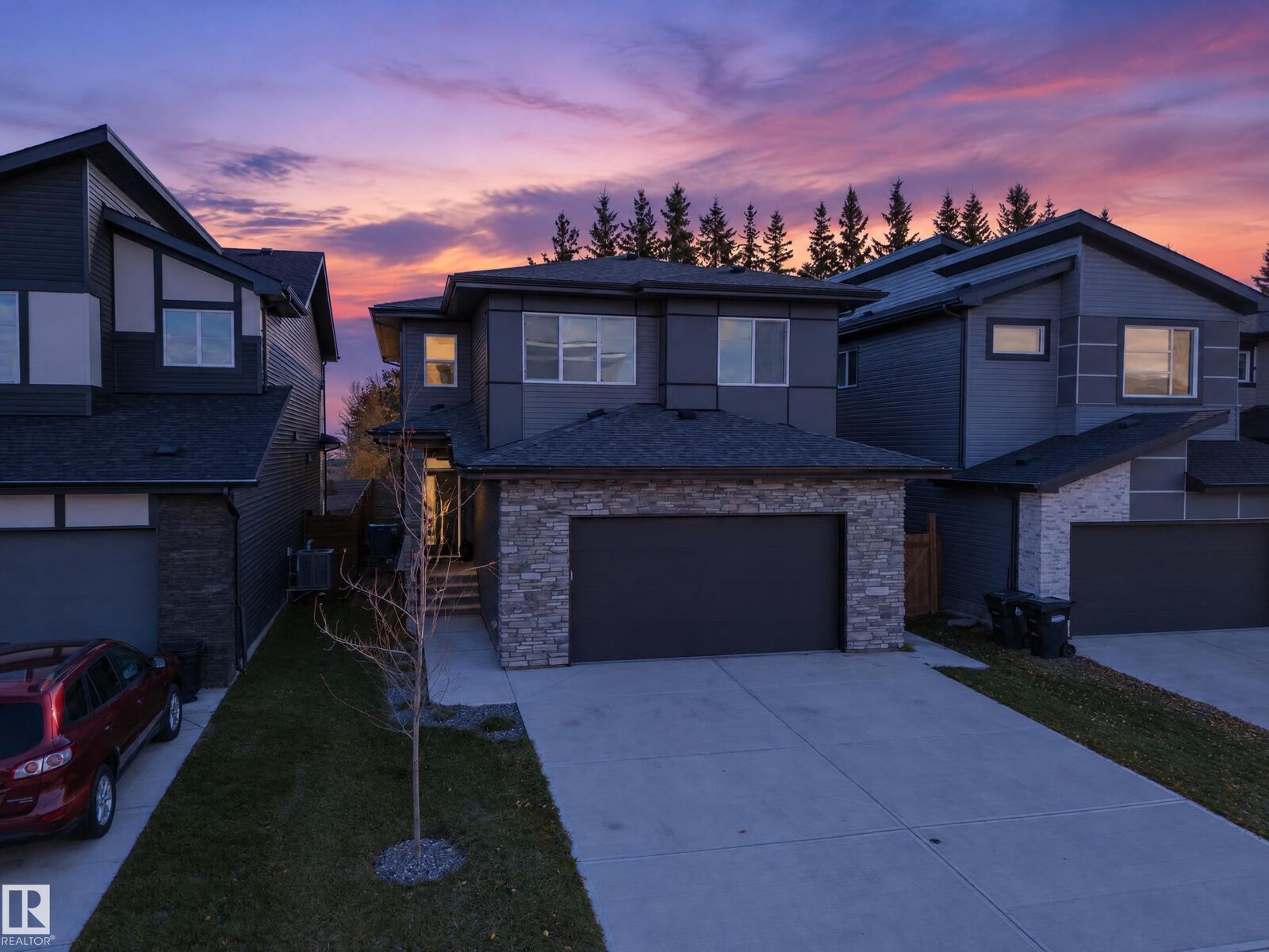 Property Photo:  54 Kingsbury Circle  AB T7X 0P8 