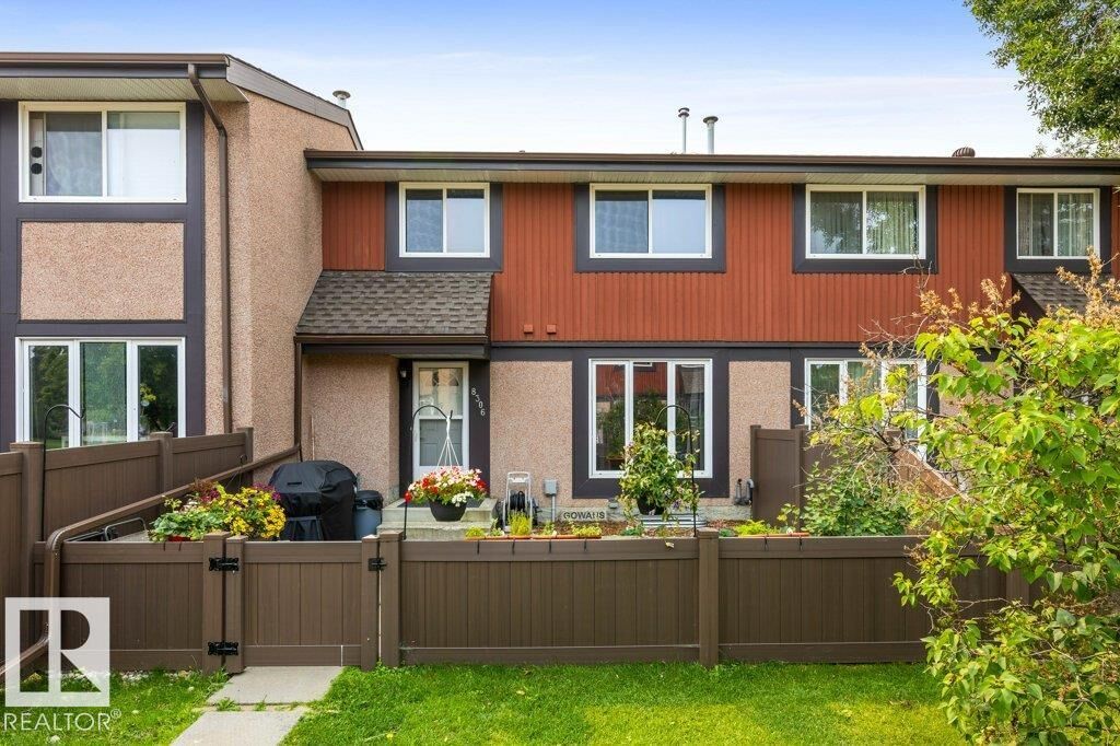 Property Photo:  8306 182 Street NW  AB T5T 1T9 