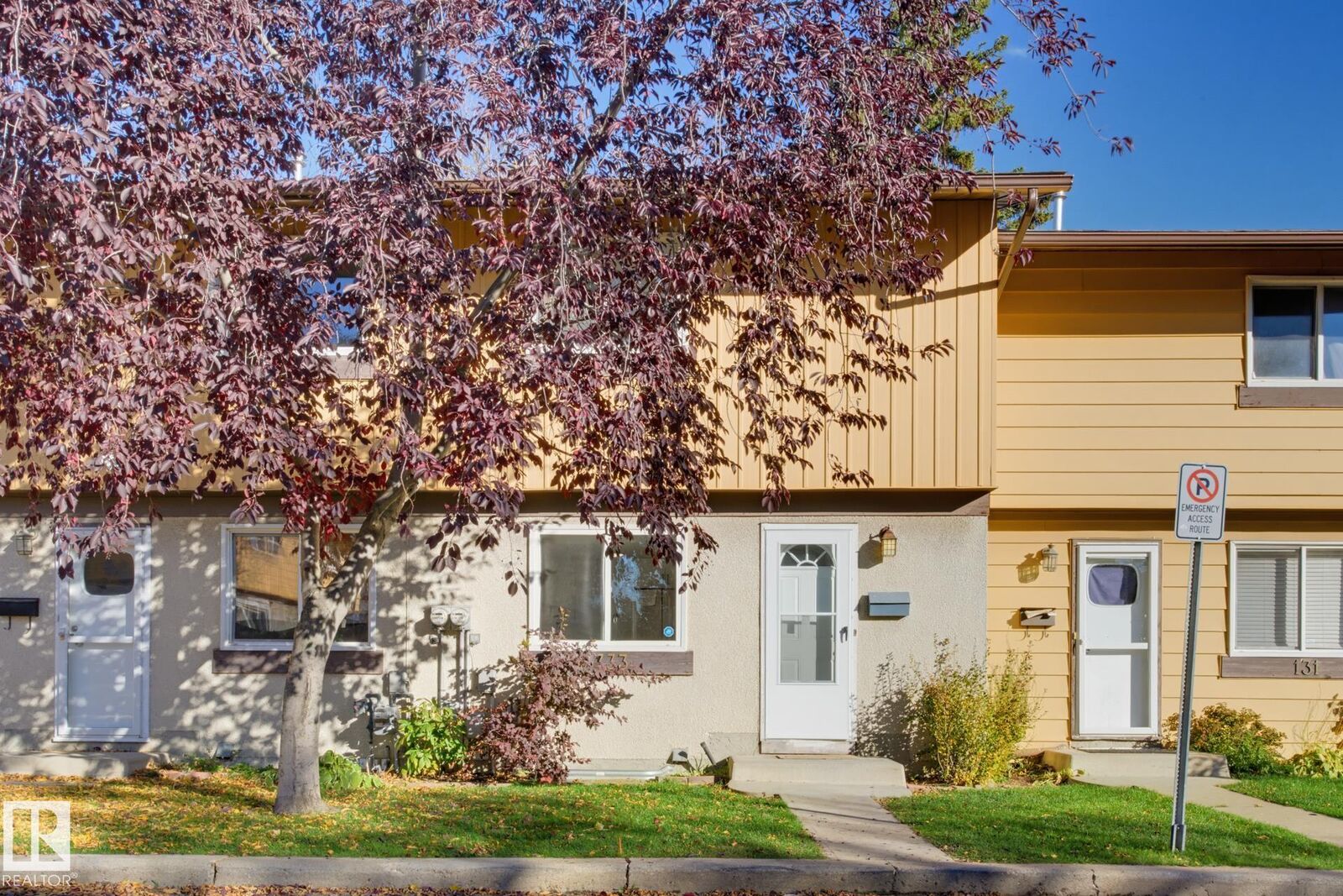 Property Photo:  133 Woodstock NW  AB T5T 0H6 