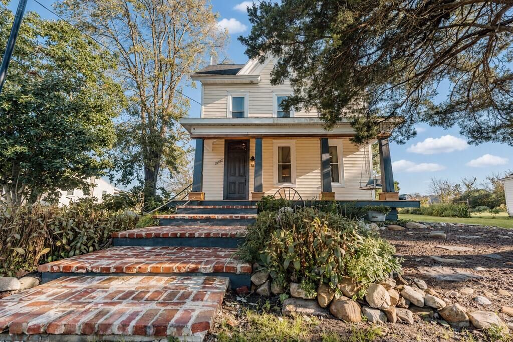 Property Photo:  39052 Church St  VA 23356 