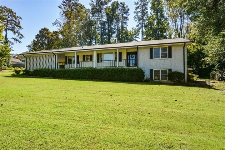 Property Photo:  3020 Laura Lane  GA 30122 