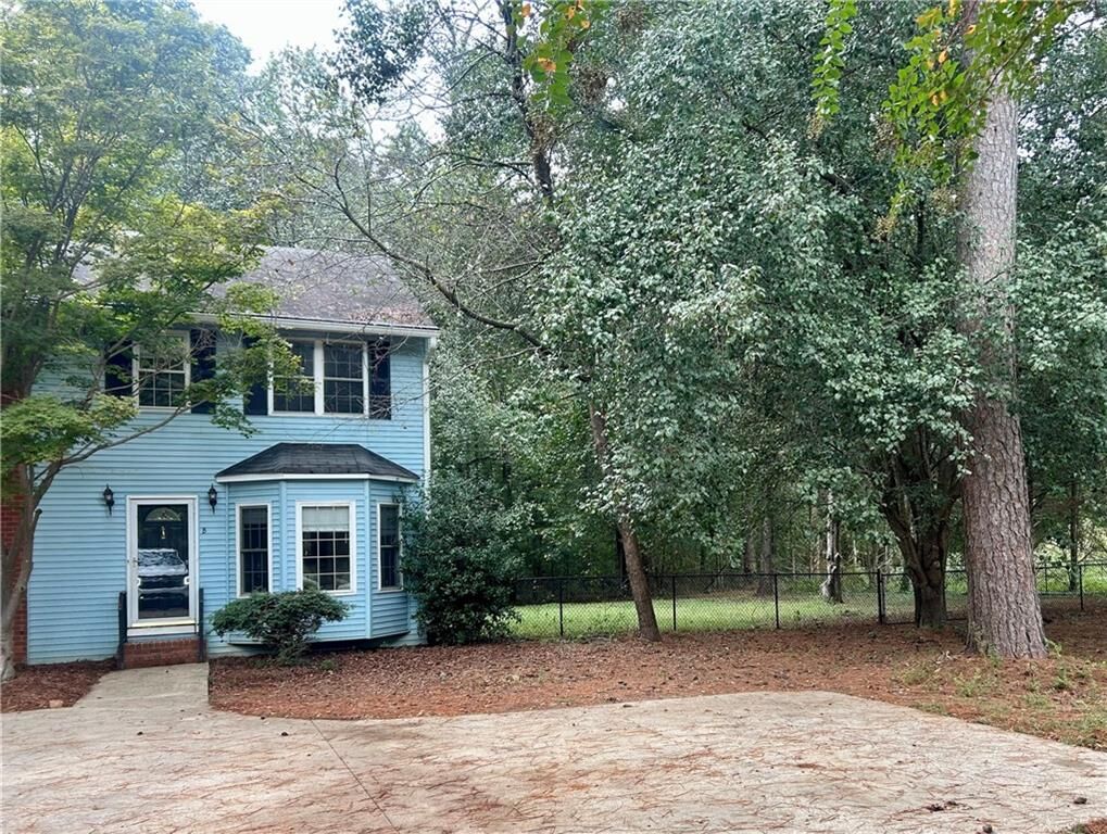Property Photo: 1531 Cassville Road NW B GA 30121