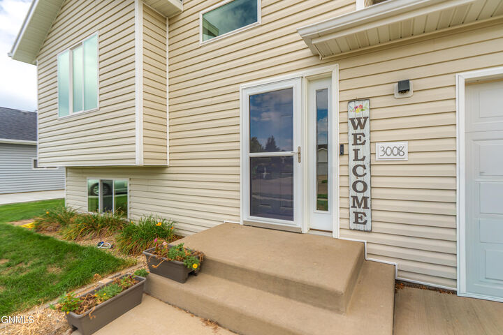 Property Photo: 3008 Belgian Bend SE ND 58554